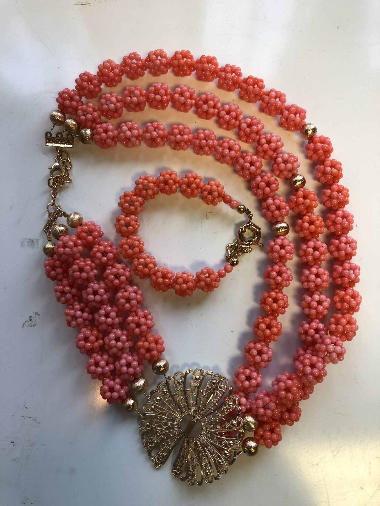 coral necklace set